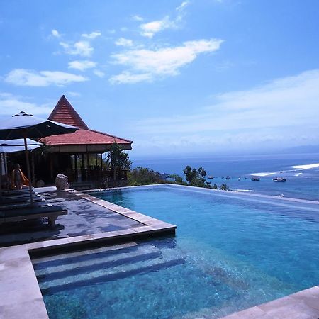 Lembongan Cliff Villas Exterior photo