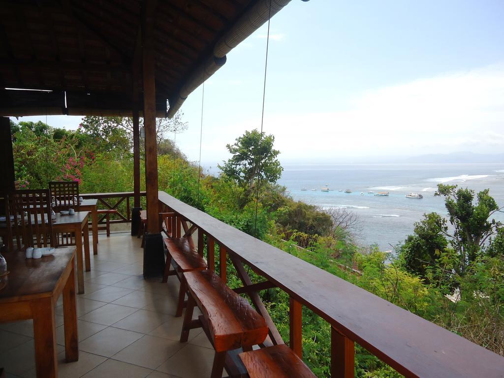 Lembongan Cliff Villas Exterior photo