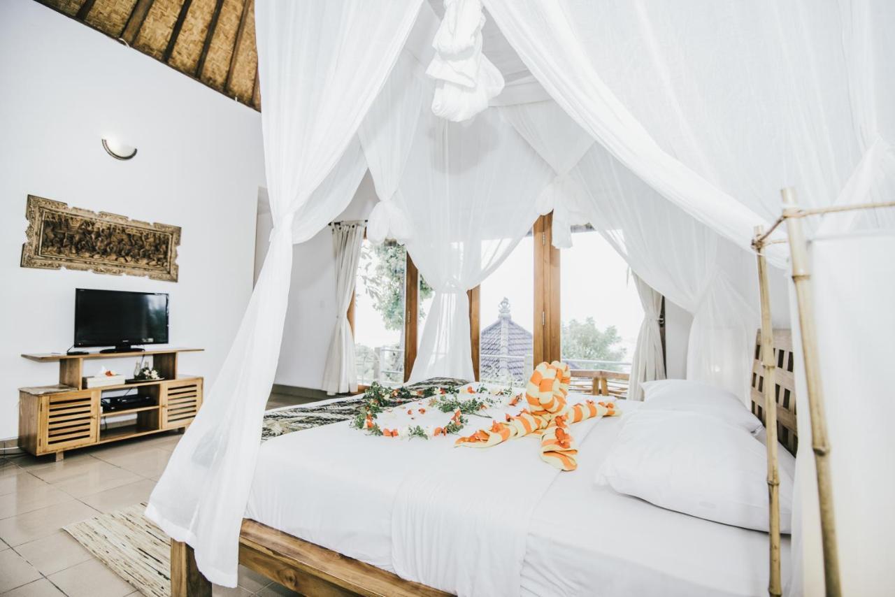 Lembongan Cliff Villas Exterior photo