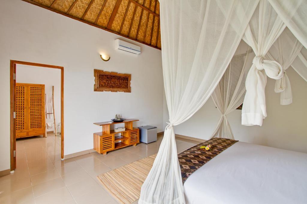Lembongan Cliff Villas Room photo