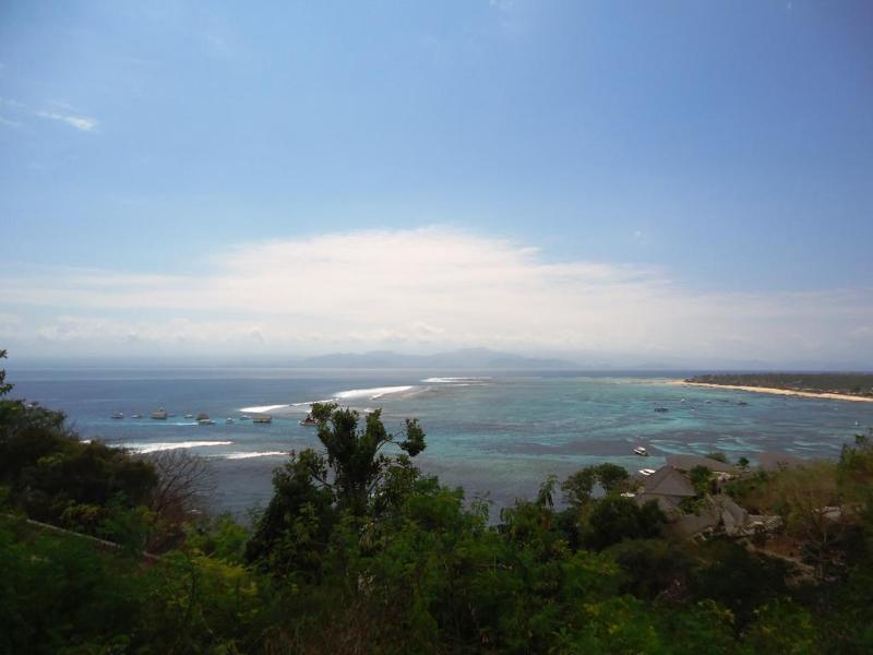 Lembongan Cliff Villas Exterior photo