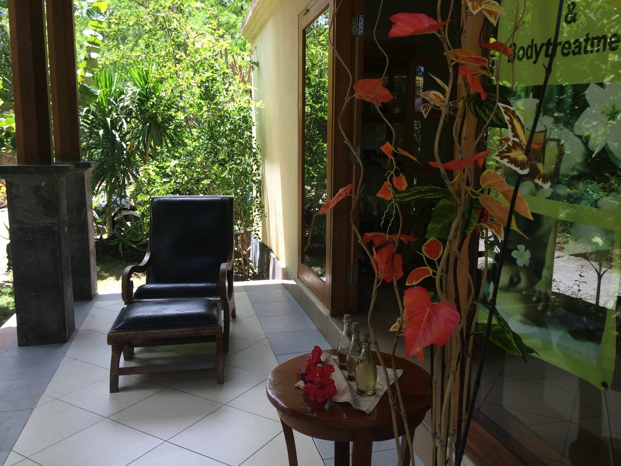 Lembongan Cliff Villas Exterior photo