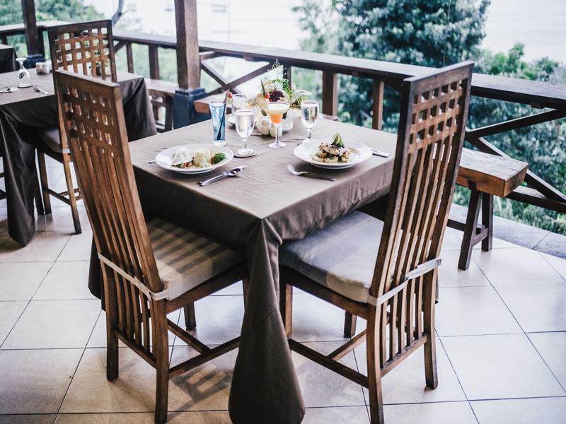 Lembongan Cliff Villas Exterior photo